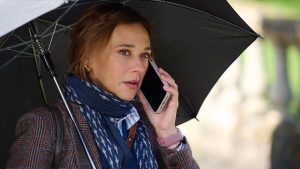 Hulu's Sci-Fi Shocker: Critics Slam, Audiences Rave!