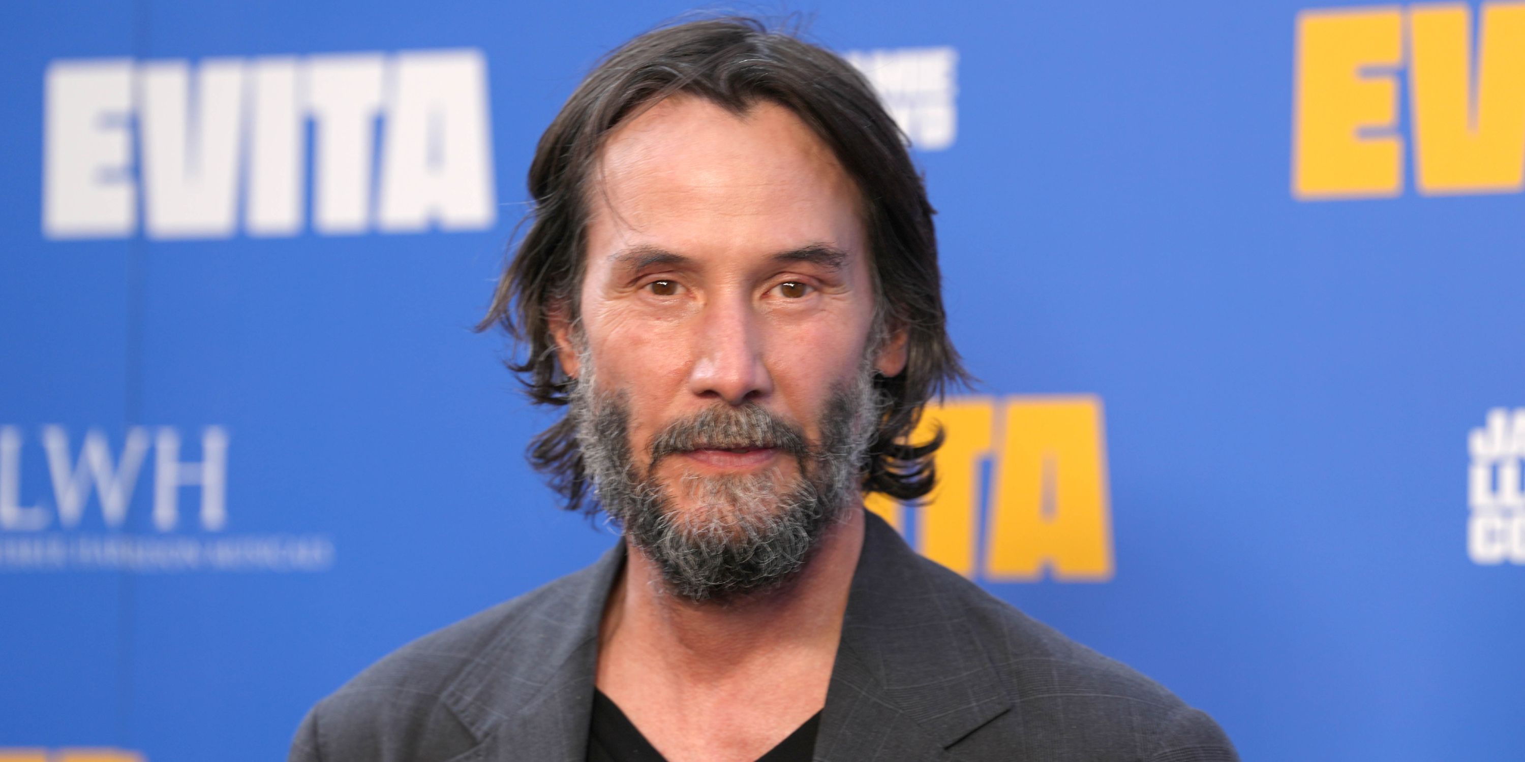 Reeves' Thriller Flops: Critics Divided on Apple TV Debut!