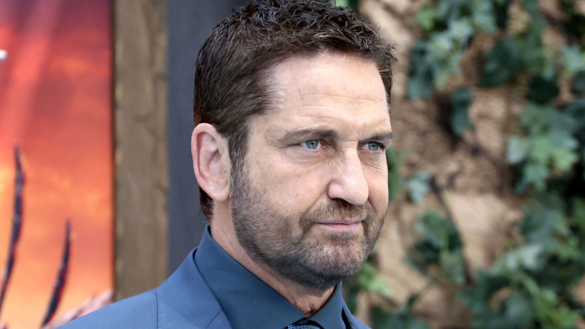 Gerard Butler's "A-Team" Thriller Vanishes from Netflix! 1 Gerard Butler's "A-Team" Thriller Vanishes from Netflix!