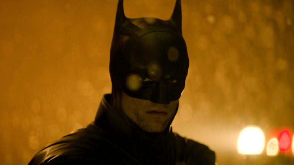 TheScreeScore 3 Reeves Unveils Pattinson's Batsuit Secret for The Batman 2!