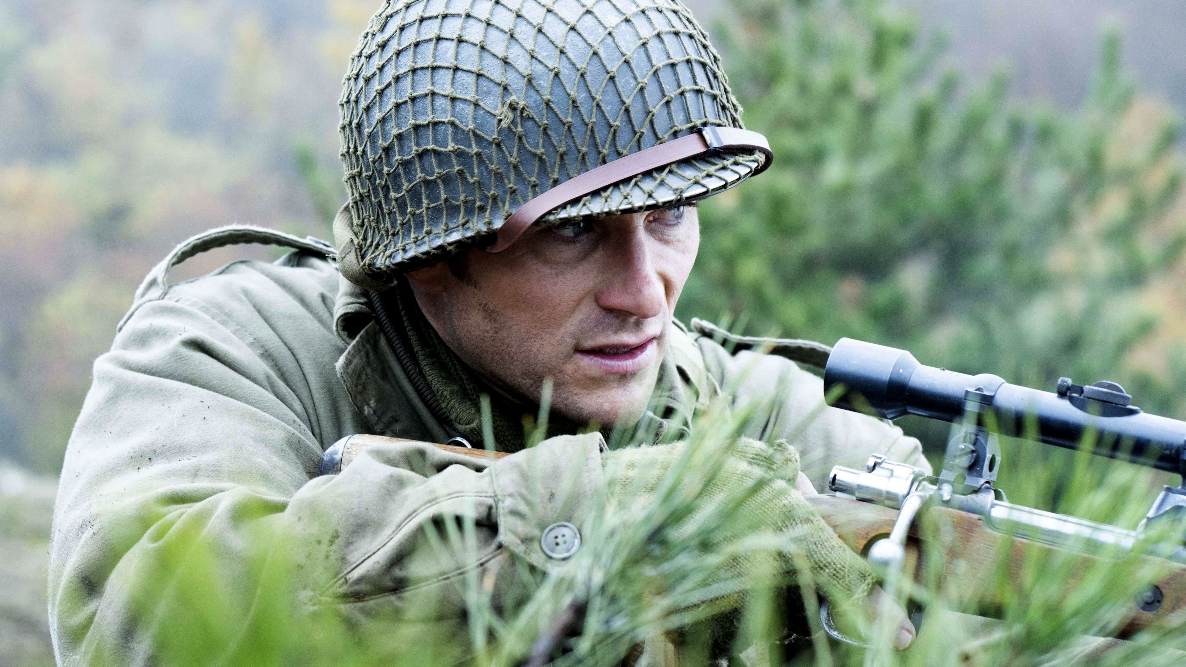 Eastwood's WWII Thriller Flops: Iconic Trick Not Enough?