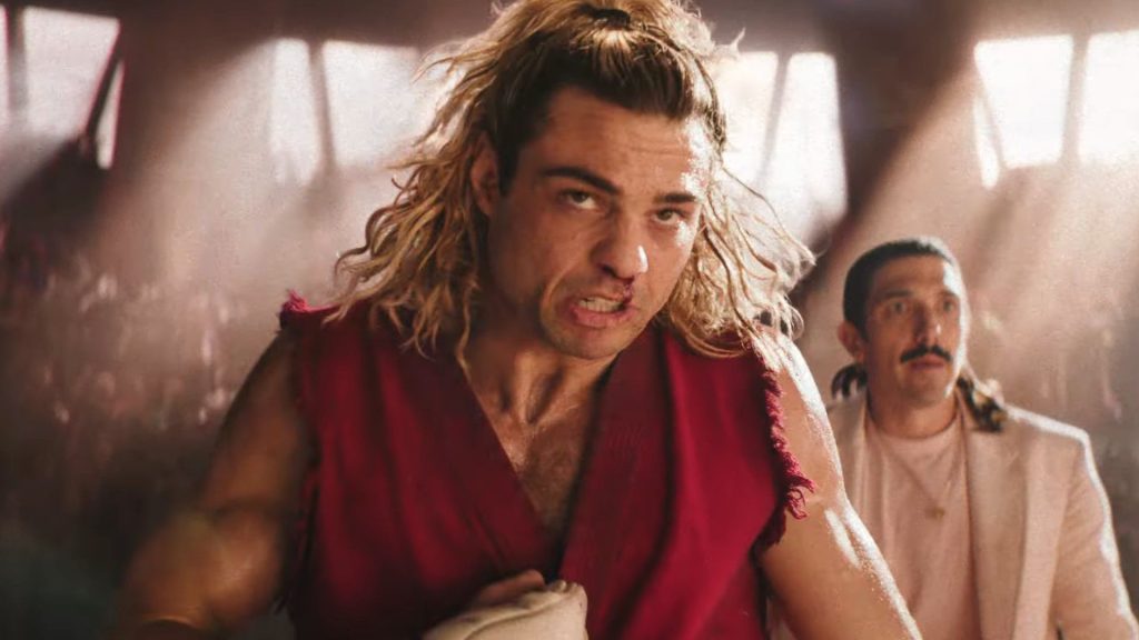 Mortal Kombat Star Dares Street Fighter Rival: FINISH HIM!