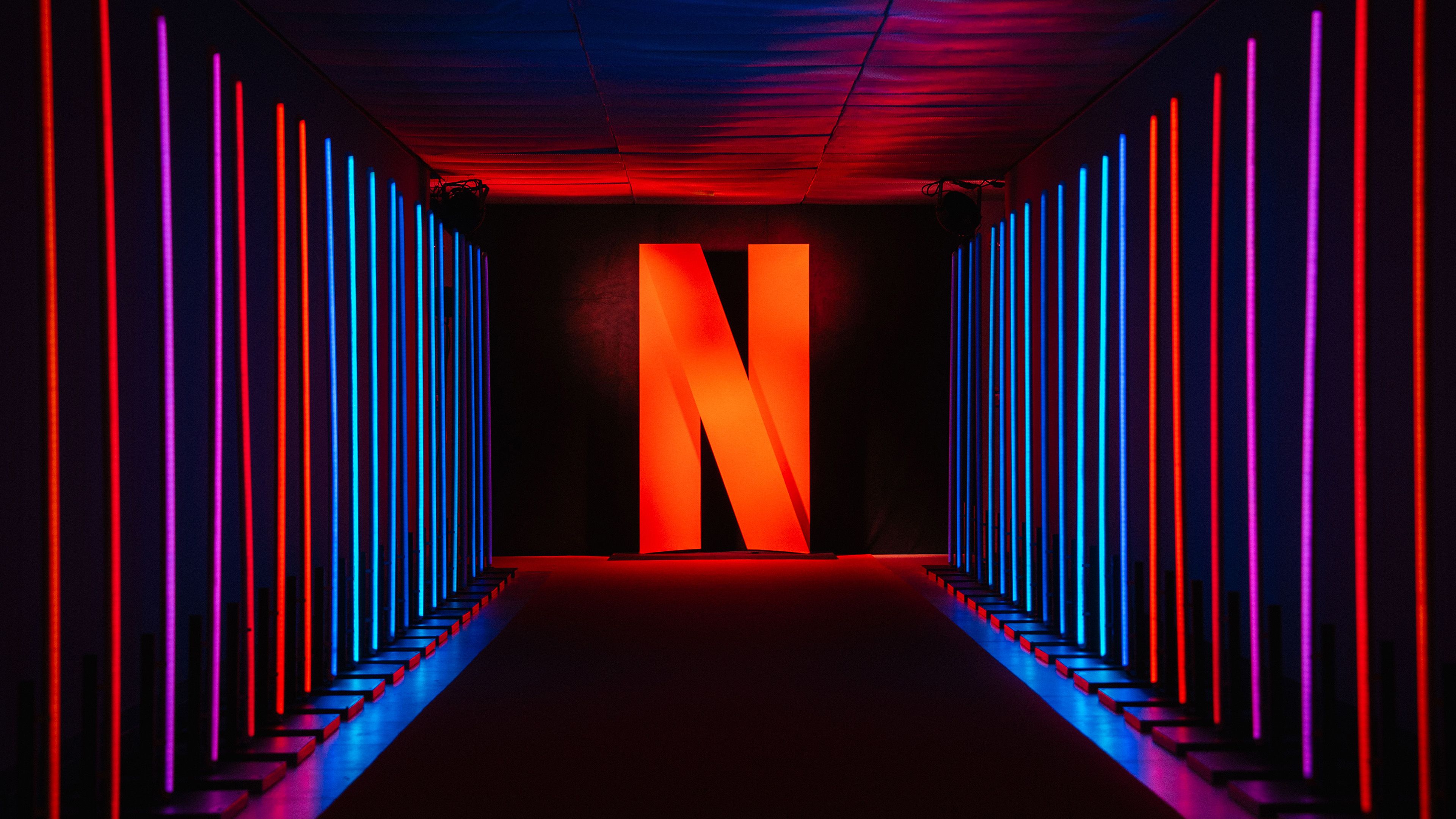 Billion-Minute Hit Can't Save Netflix-Paramount Deal! 1 Billion-Minute Hit Can't Save Netflix-Paramount Deal!