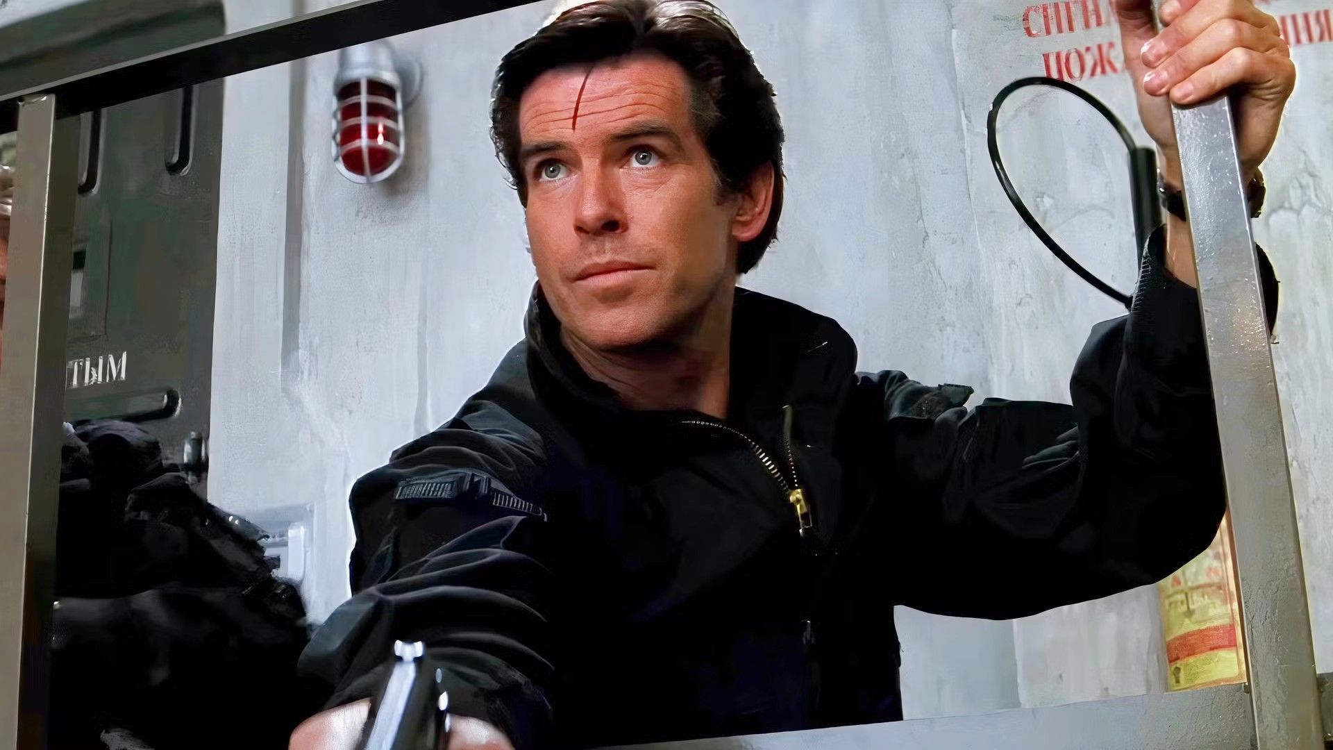Pierce Brosnan's Cryptic Warning on Next 007! 1 Pierce Brosnan's Cryptic Warning on Next 007!